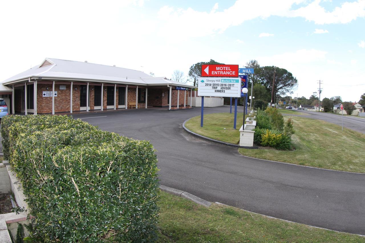 Sleepy Hill Motor Inn Raymond Terrace Exterior photo
